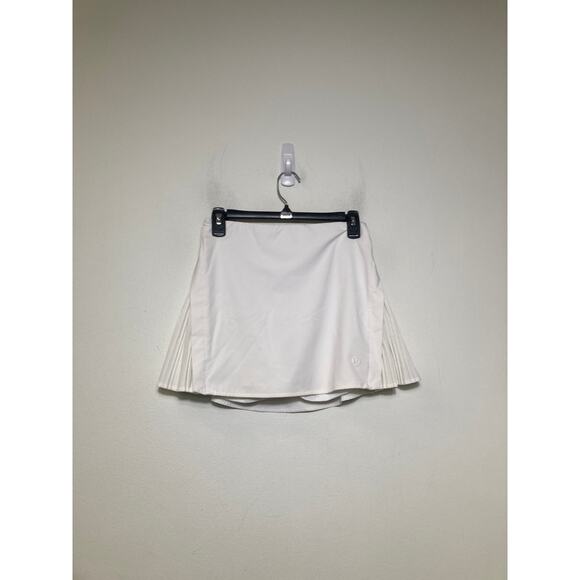 Lululemon White Pleated Athletic Skirt Sz 6 - Picture 1 of 2